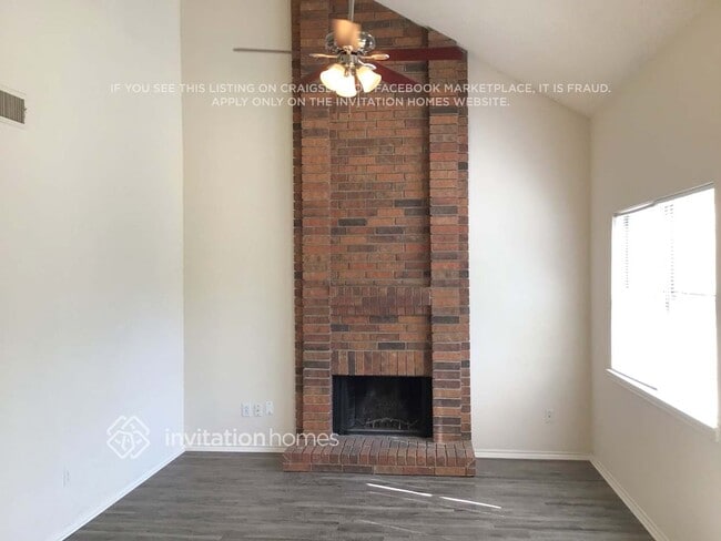 Building Photo - 4737 Hollow Tree Dr