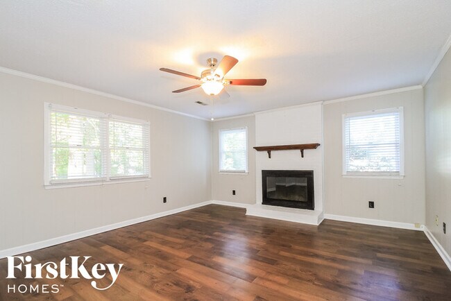Building Photo - 3806 Langdon Dr