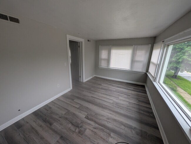 Foto del edificio - 608 W Highland Ave