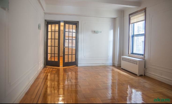 Primary Photo - 172 East 4th Street