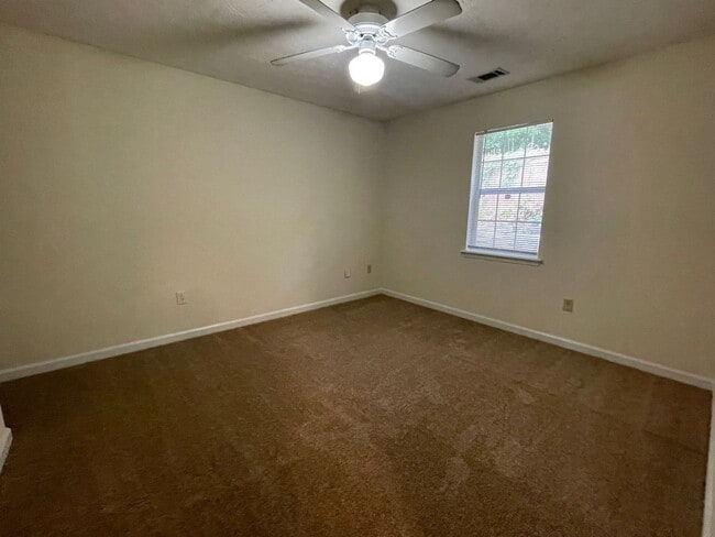 Building Photo - PRE LEASING AUGUST 2026!