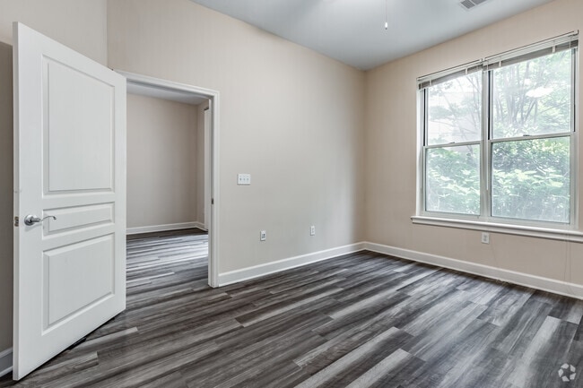 1BR, 1BA - 772SF - The Mark at Dulles Station Apartments