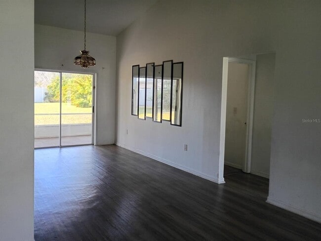 Foto del edificio - 829 Blanc Ct