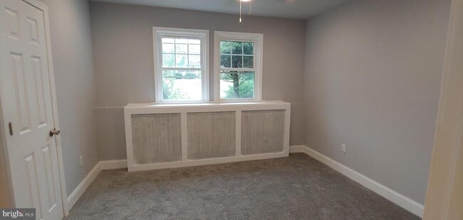 Building Photo - 401 Montgomery St