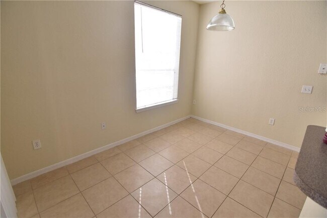 Building Photo - 834 Grand Regency Pointe