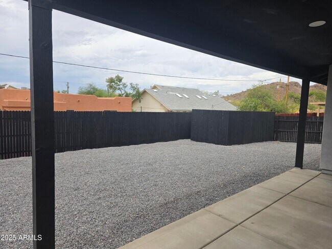 Building Photo - 6134 S Borego Rd