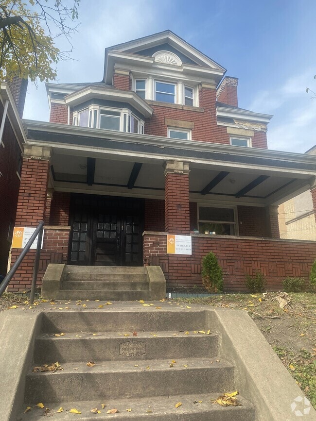 Garfield Apartments for Rent with a Garage Pittsburgh, PA 1 Rentals