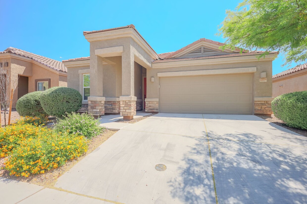 Foto principal - CUTE HOME!! AVAILABLE NOW!! 3 Bedroom 2 Bath