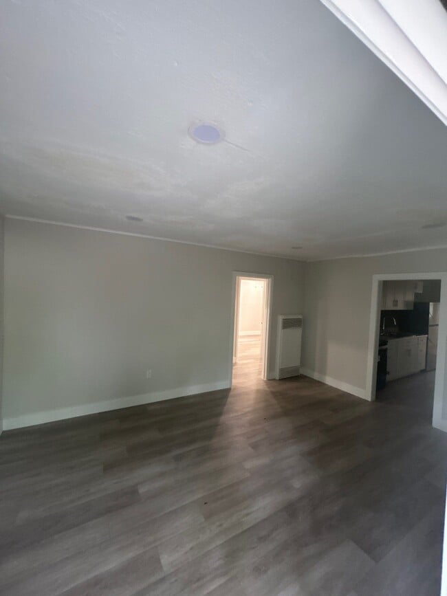 Building Photo - 3909 Mesilla Dr