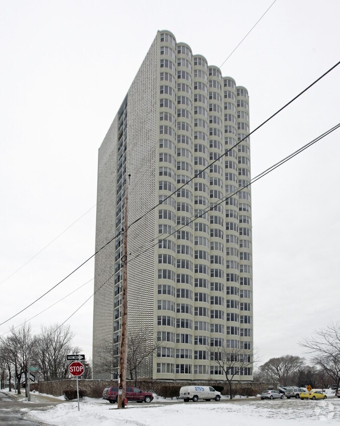 Bay View Terrace Apartments Milwaukee, WI
