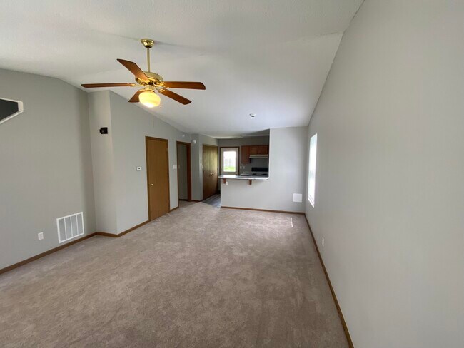 Building Photo - 5785 E Limoges Dr