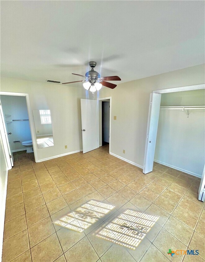 Foto del edificio - 1010 San Antonio St