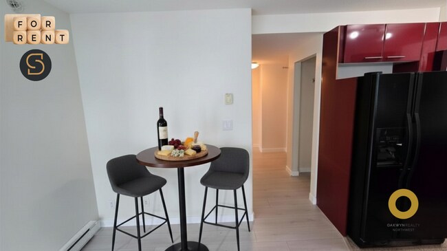 Photo du bâtiment - 1328 W Pender St