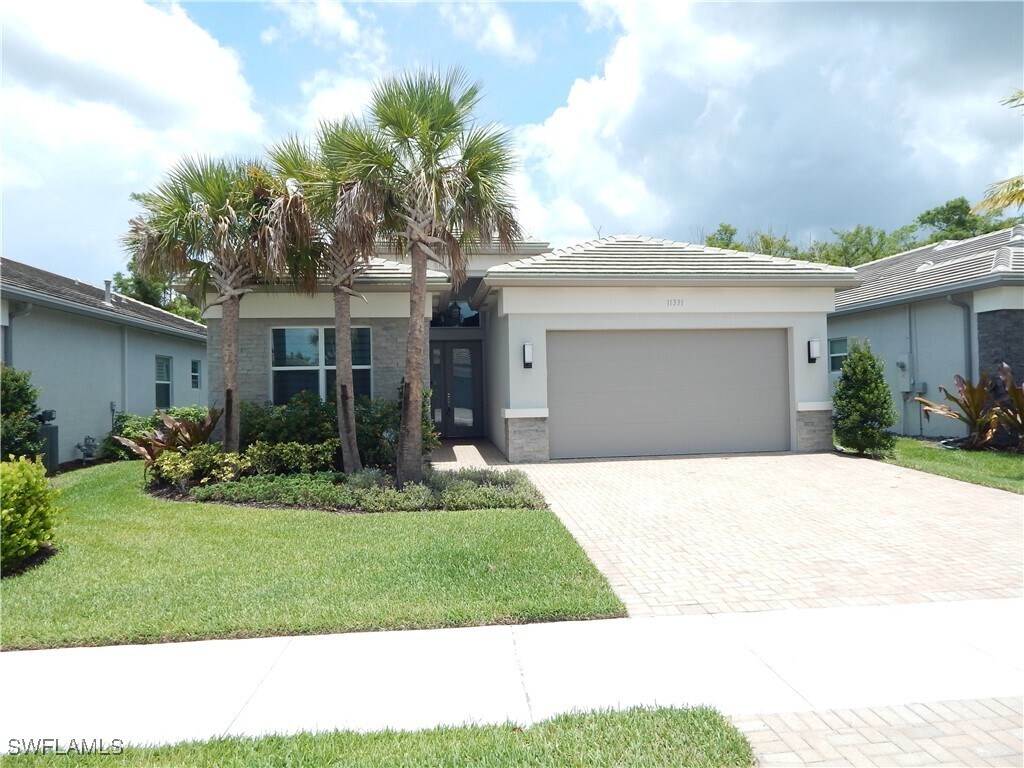 Primary Photo - 11331 Jacaranda Dr