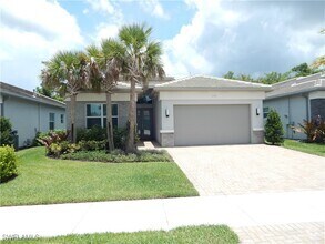 Building Photo - 11331 Jacaranda Dr