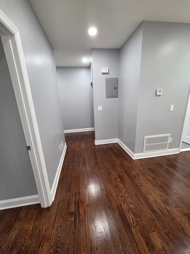 Foto del edificio - 241 16th Ave
