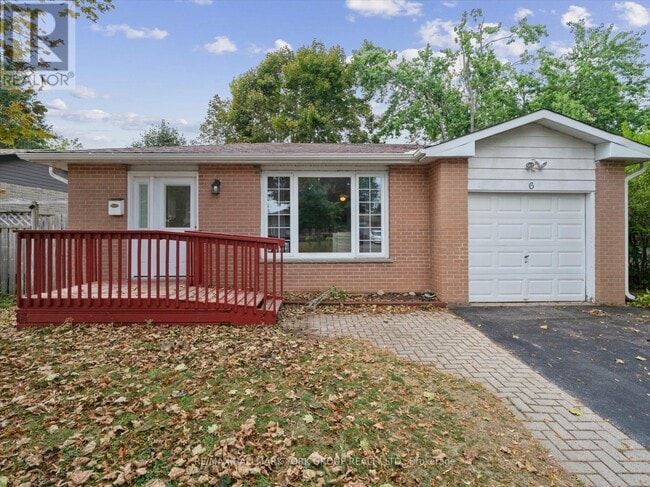 Building Photo - 6 Glenecho Dr
