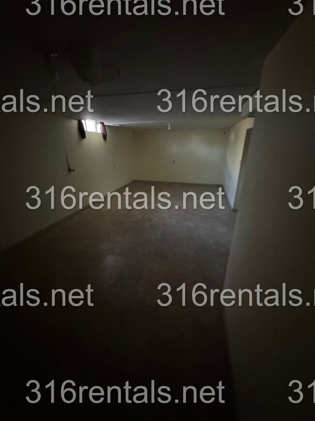 Foto del edificio - $1195- 3 bed 2 bath - Single Family Home