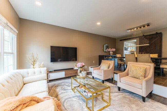 Foto del edificio - 4522 Sparrow Ct