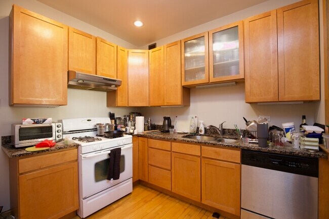 Foto del edificio - 5900 N Magnolia Ave