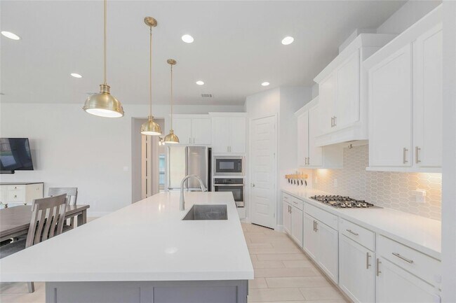 Building Photo - 14525 Kira Lane