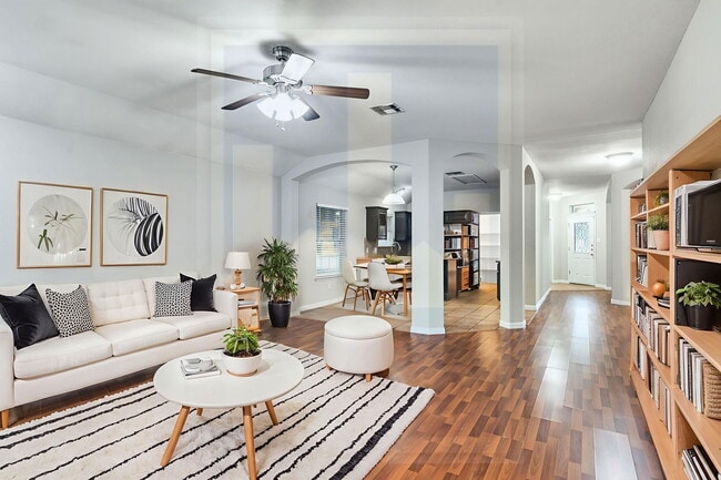 Building Photo - 1500 Gardena Canyon Dr