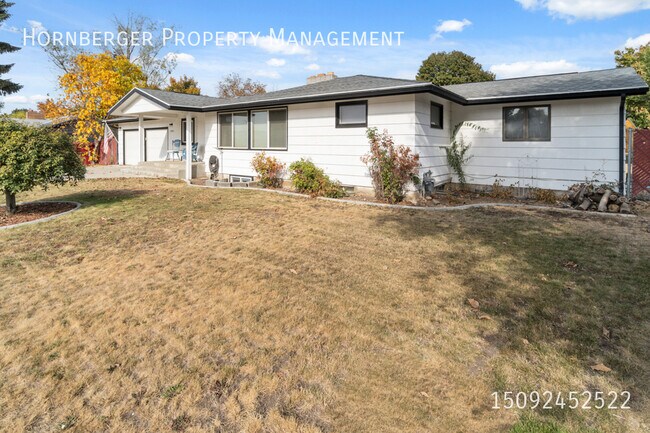 Building Photo - 15821 E Heroy Ave