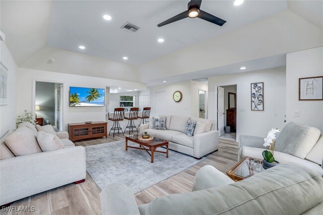 Building Photo - 156 Sabal Lake Dr