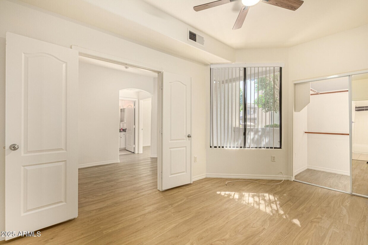 Foto principal - 6900 E Princess Dr