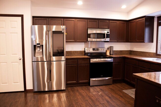 Foto del edificio - Spacious 4 Bed, 2.5 Bath Home Marysville!!...