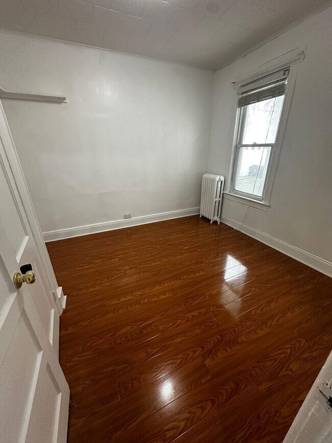 Foto del edificio - 84 W 9TH St