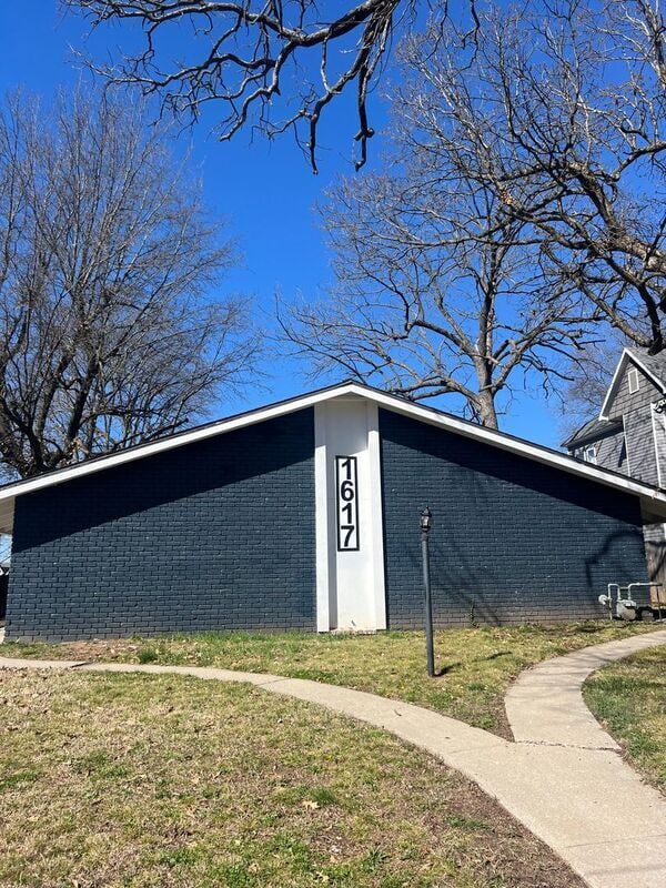 Building Photo - 1617 N Jefferson Ave