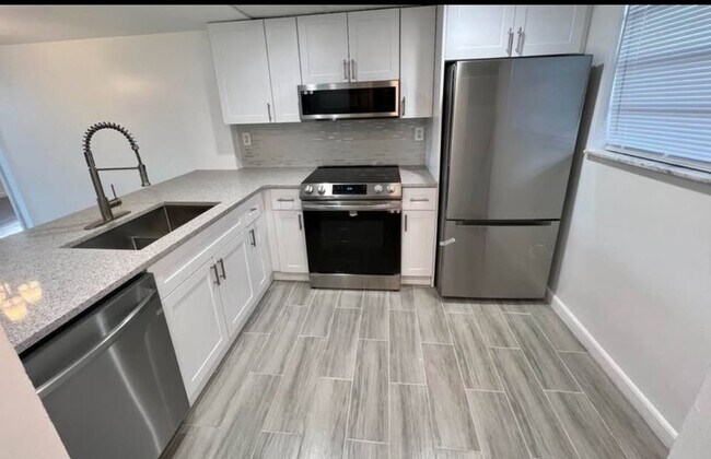 Building Photo - 14155 SW 87th St