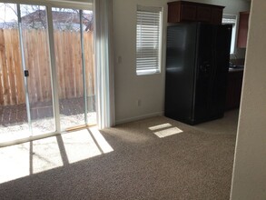 Building Photo - 4155-4157 Pheasant Dr