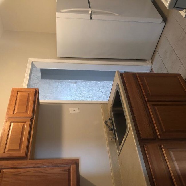 Building Photo - 2 bedroom in Chicago IL 60804