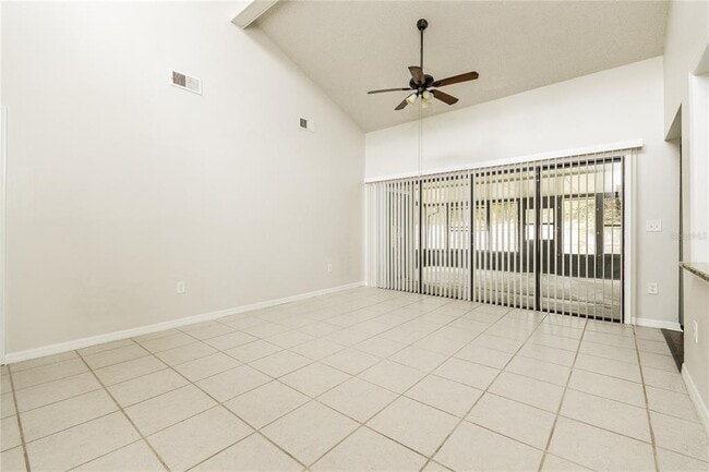 Building Photo - 709 Del Rio Way