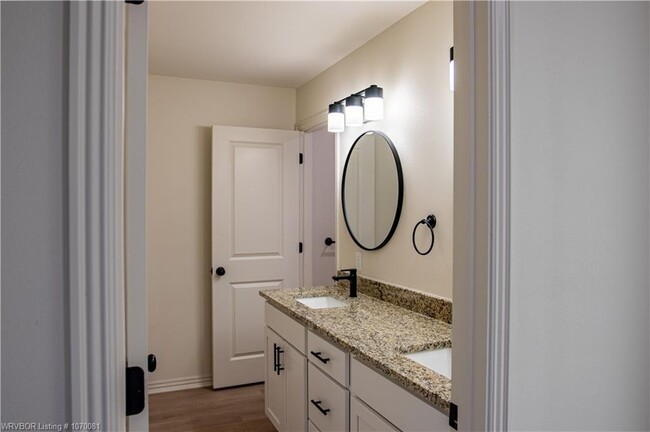 Building Photo - 9137 Brookstone Ln