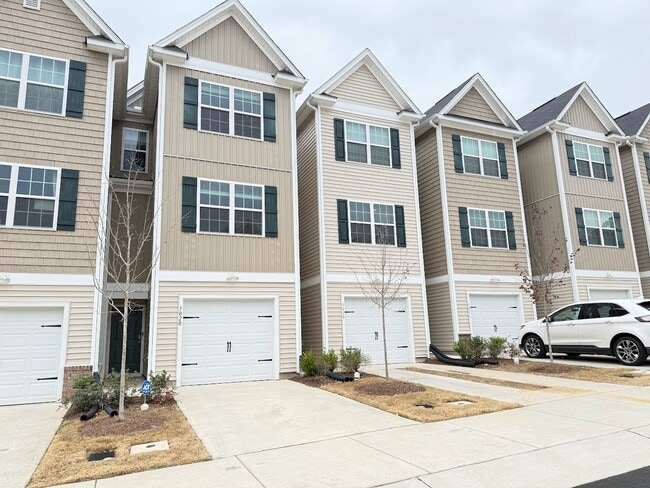 3 Bedrooms 1 Garage & Open space one the Main Floor - 3 Bedrooms 1 Garage & Open space one the Main Floor House