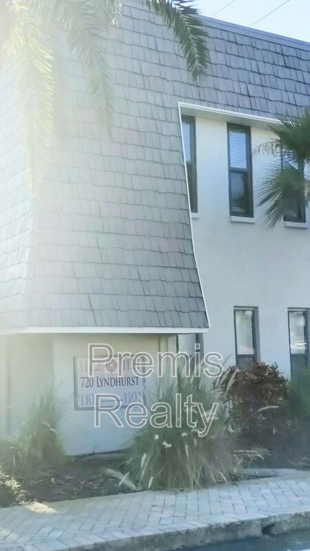 Primary Photo - 720 Lyndhurst St