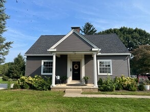 Building Photo - 1752 Parsons Ln