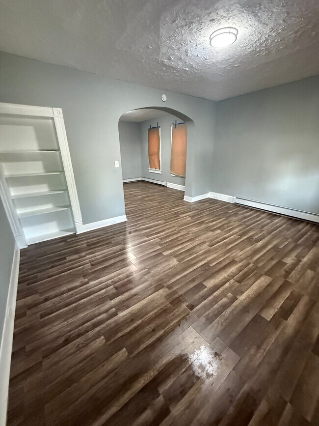 Building Photo - 619 Harrison Ave