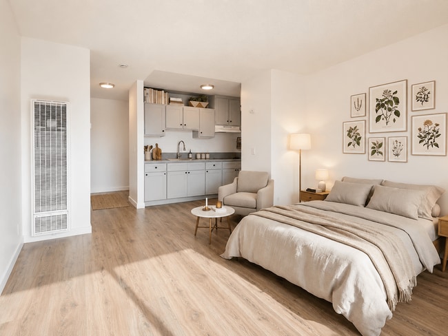 Building Photo - Townhouse Artesia