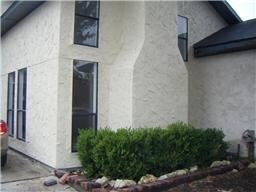 Foto del edificio - 7122 Deer Creek Ct