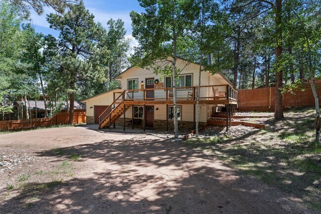 Photo - 417 N Coraline St (Woodland Park, CO) House