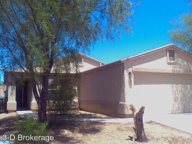 Building Photo - 2589 E Cambridge Ring Dr