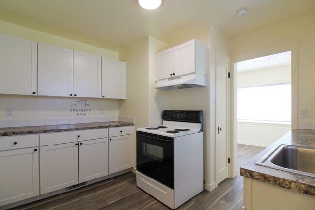 Foto del edificio - 3 Bedroom, 2 Bath Duplex in Central Richland