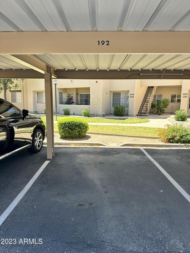 Foto del edificio - 11333 N 92nd St