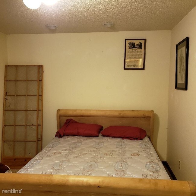 Foto del edificio - 3 br, 1 bath House - 1636 Waterford Lane