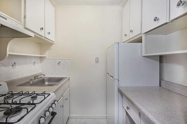Foto del edificio - 86-11 151st Ave