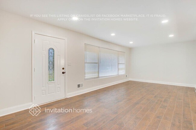 Building Photo - 8475 Estelle St